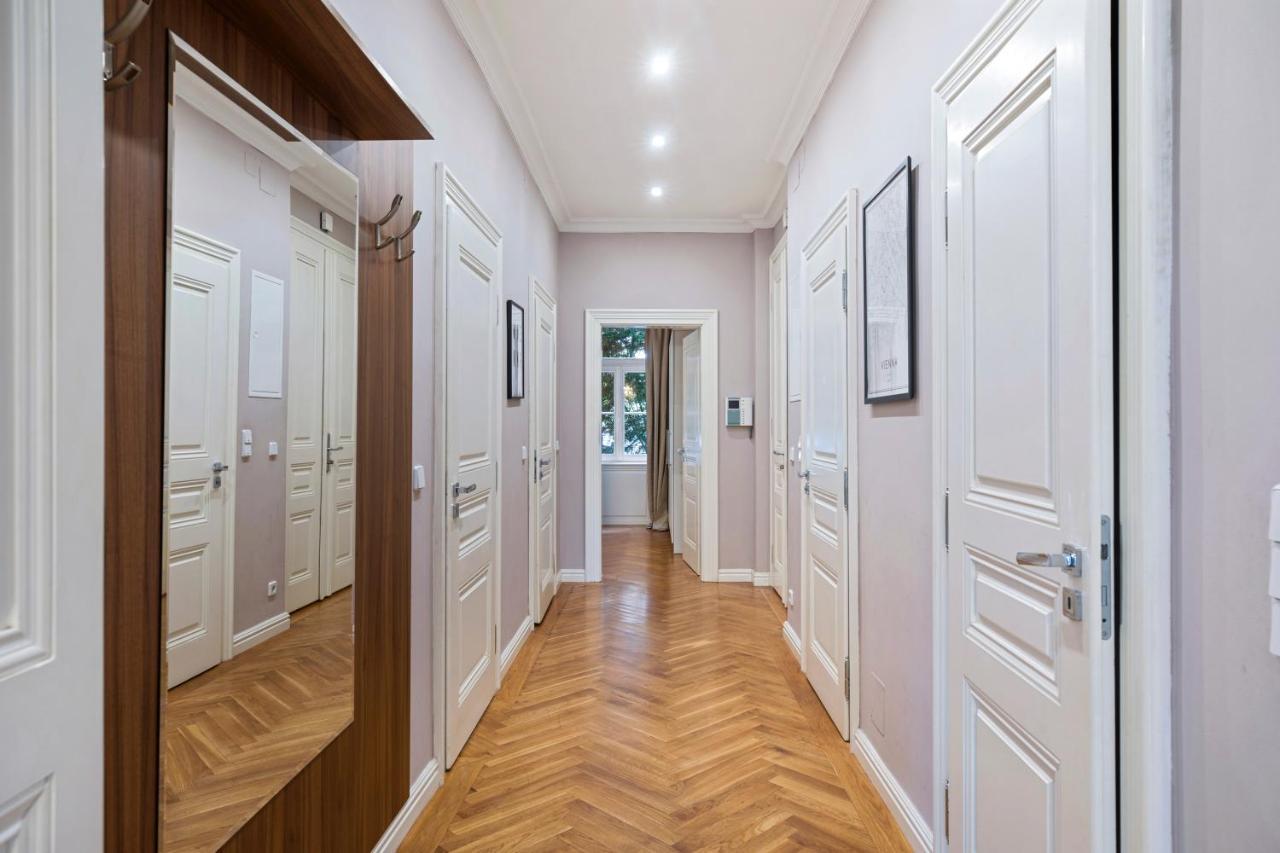 Imperial Apartments Schoenbrunn - Contactless Check-In Vienna Esterno foto