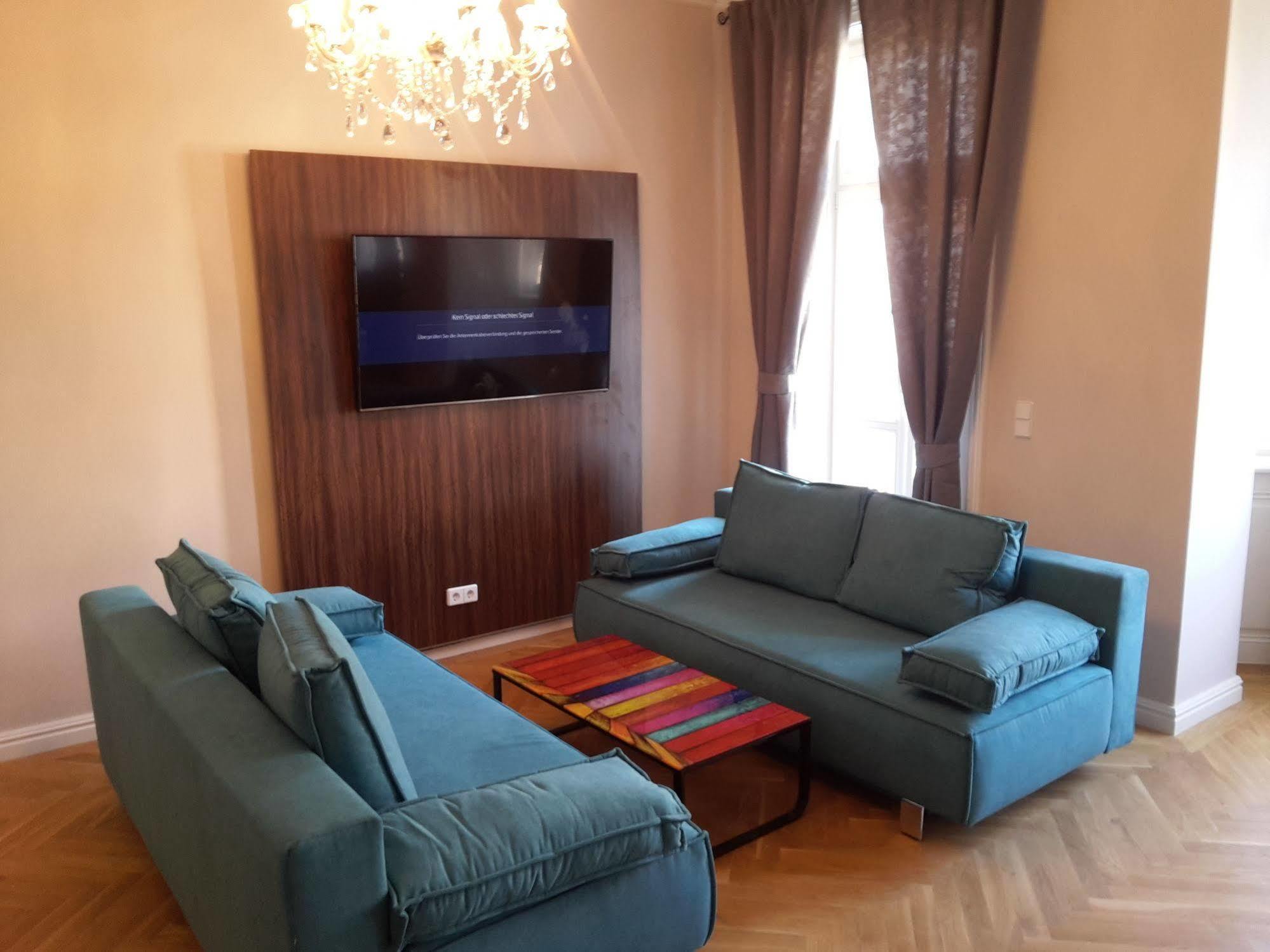 Imperial Apartments Schoenbrunn - Contactless Check-In Vienna Esterno foto