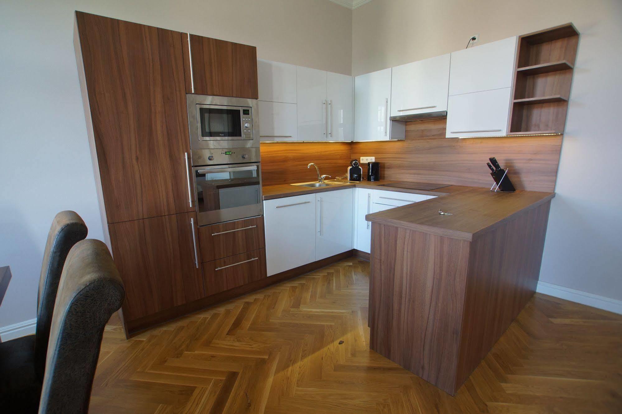 Imperial Apartments Schoenbrunn - Contactless Check-In Vienna Esterno foto