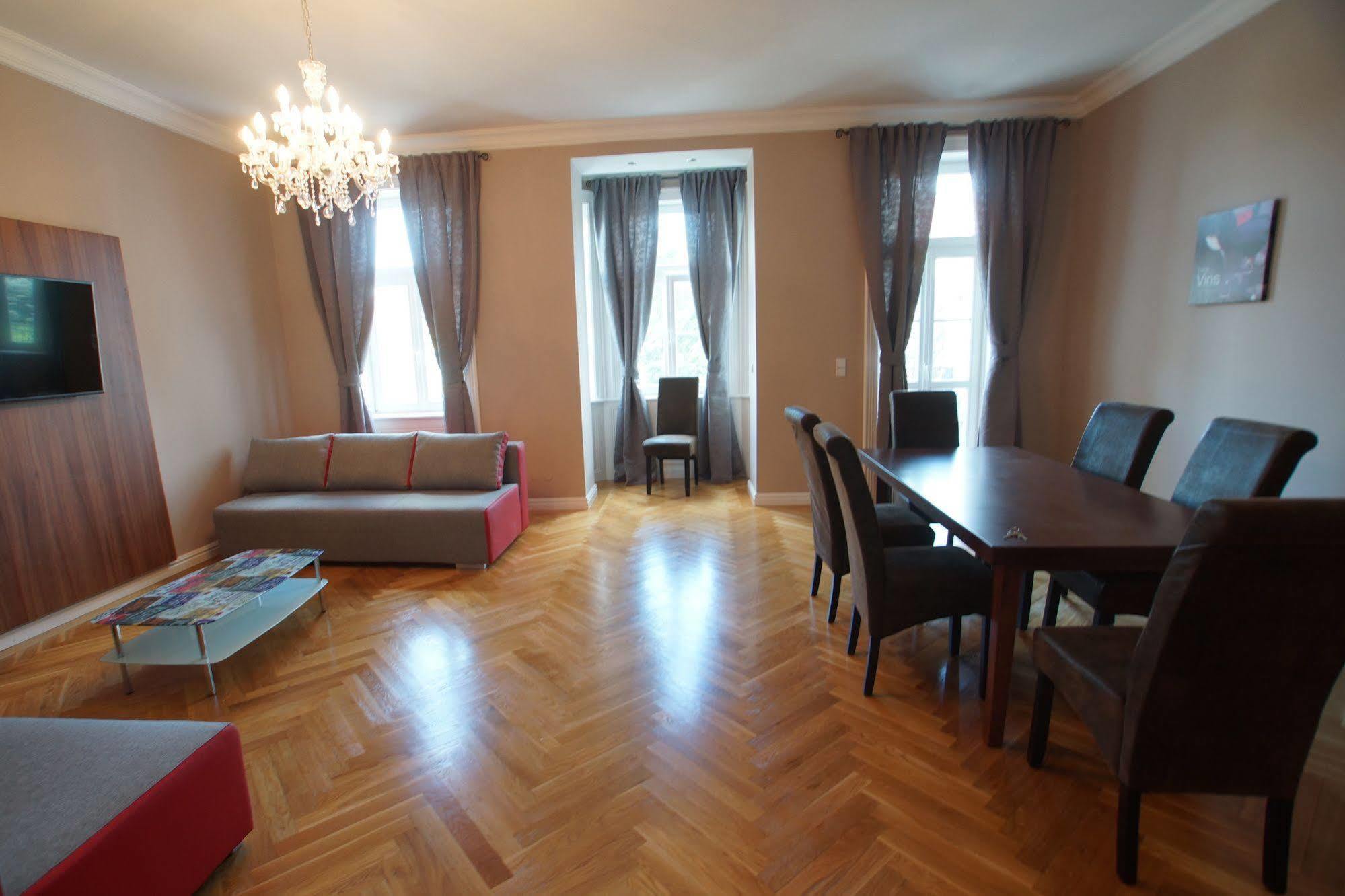 Imperial Apartments Schoenbrunn - Contactless Check-In Vienna Esterno foto